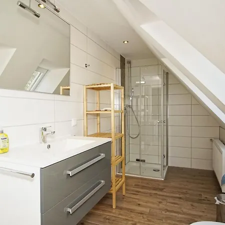 Apartament Ruhig Und Idyllische Lage, Strandnah, Gratis Nutzung Vom Ahoi Erlebnisbad Und Sauna In Sellin- Gutshaus Silvitz 04 *