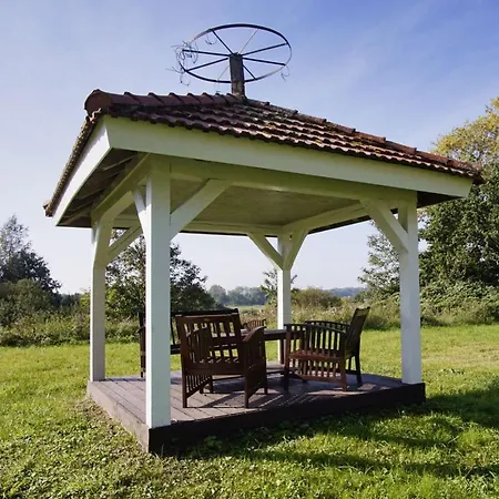 Ruhig Und Idyllische Lage, Strandnah, Gratis Nutzung Vom Ahoi Erlebnisbad Und Sauna In Sellin- Gutshaus Silvitz 04