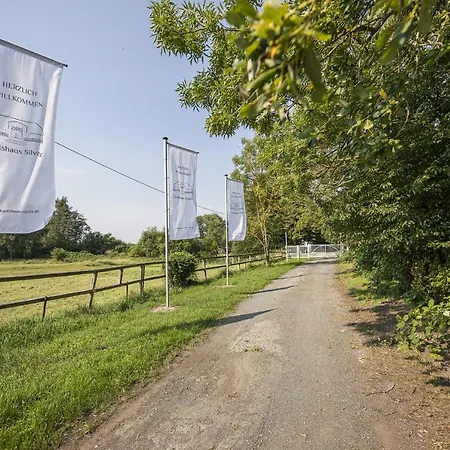 Ruhig Und Idyllische Lage, Strandnah, Gratis Nutzung Vom Ahoi Erlebnisbad Und Sauna In Sellin- Gutshaus Silvitz 04 * Bergen Auf Rugen