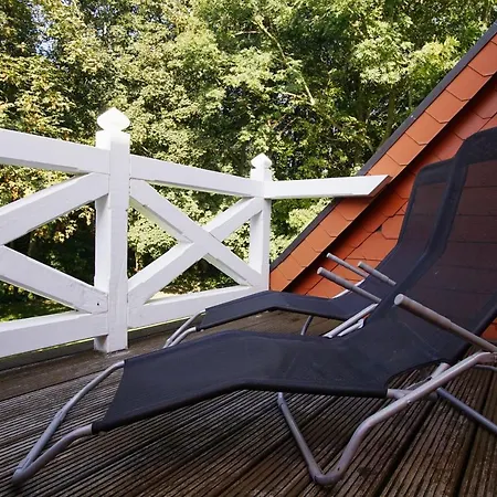 Ruhig Und Idyllische Lage, Strandnah, Gratis Nutzung Vom Ahoi Erlebnisbad Und Sauna In Sellin- Gutshaus Silvitz 04