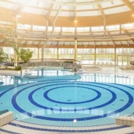 Apartment Ruhig Und Idyllische Lage, Strandnah, Gratis Nutzung Vom Ahoi Erlebnisbad Und Sauna In Sellin- Gutshaus Silvitz 04