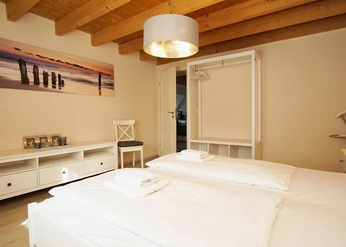 Ruhig Und Idyllische Lage, Strandnah, Gratis Nutzung Vom Ahoi Erlebnisbad Und Sauna In Sellin- Gutshaus Silvitz 04 Appartamento *