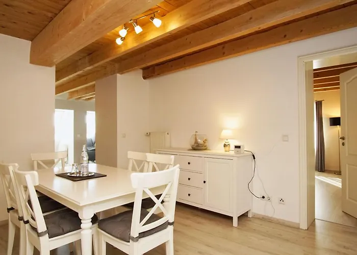 Ruhig Und Idyllische Lage, Strandnah, Gratis Nutzung Vom Ahoi Erlebnisbad Und Sauna In Sellin- Gutshaus Silvitz 04 Appartamento *