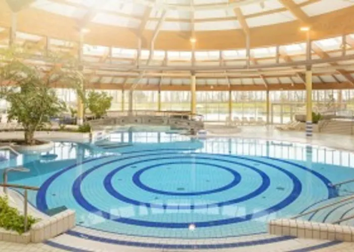 Appartamento Ruhig Und Idyllische Lage, Strandnah, Gratis Nutzung Vom Ahoi Erlebnisbad Und Sauna In Sellin- Gutshaus Silvitz 04